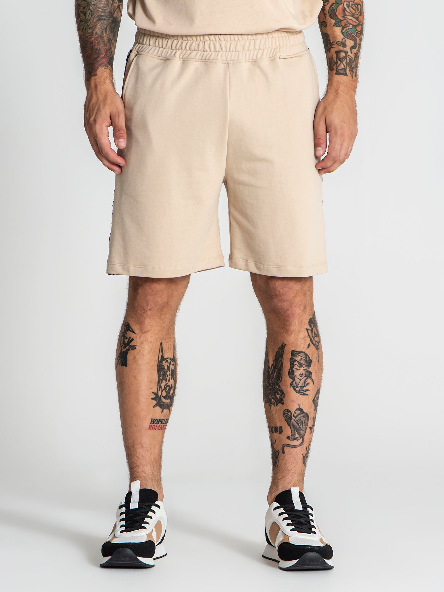 shorts / Beige Futura Shorts