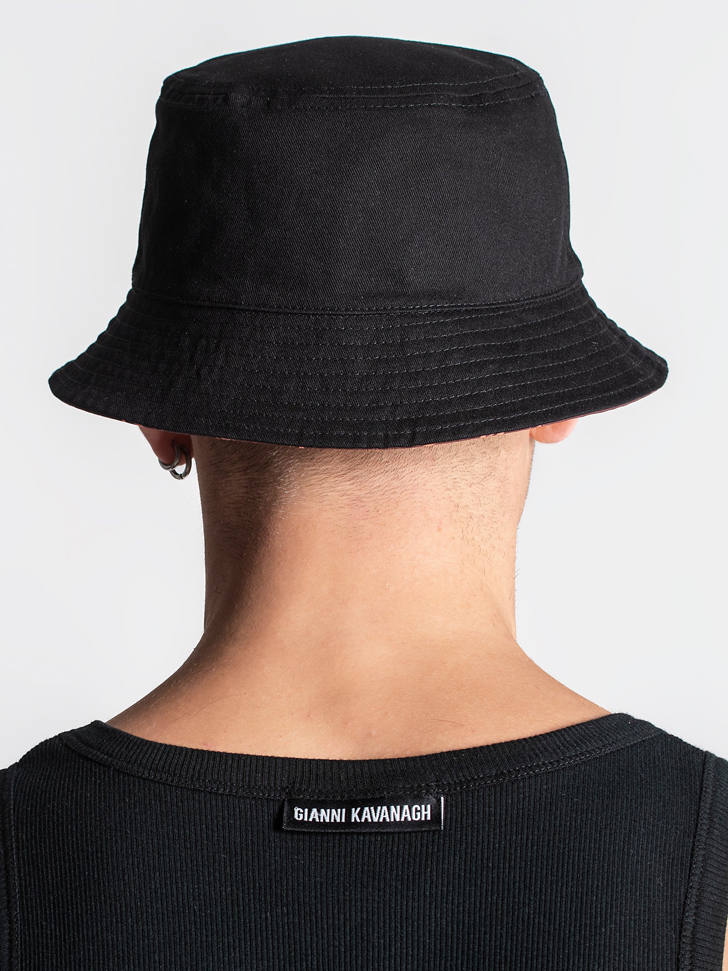 buckets / Black K Bucket Hat