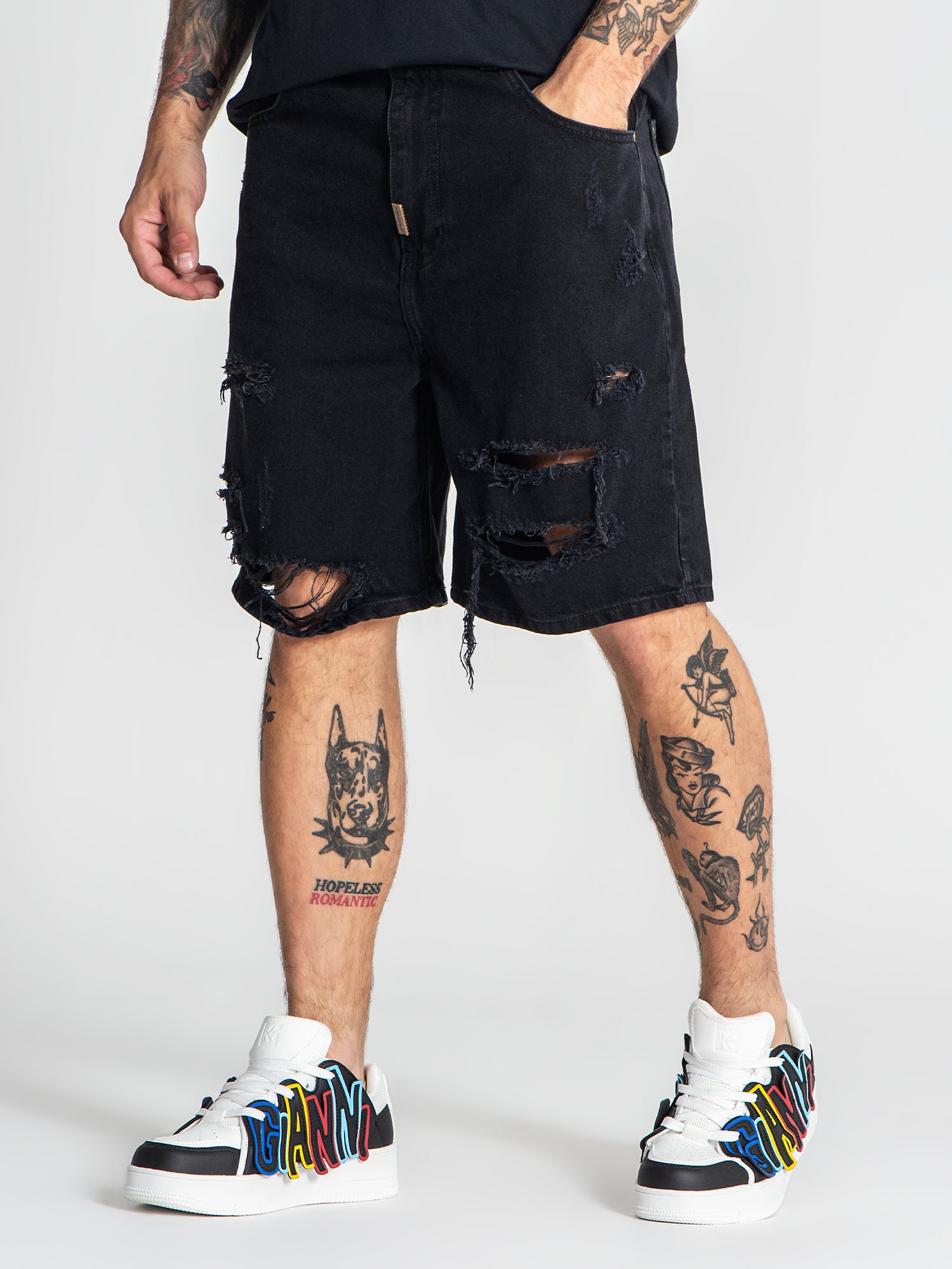 shorts / Black Damage Ripped Shorts